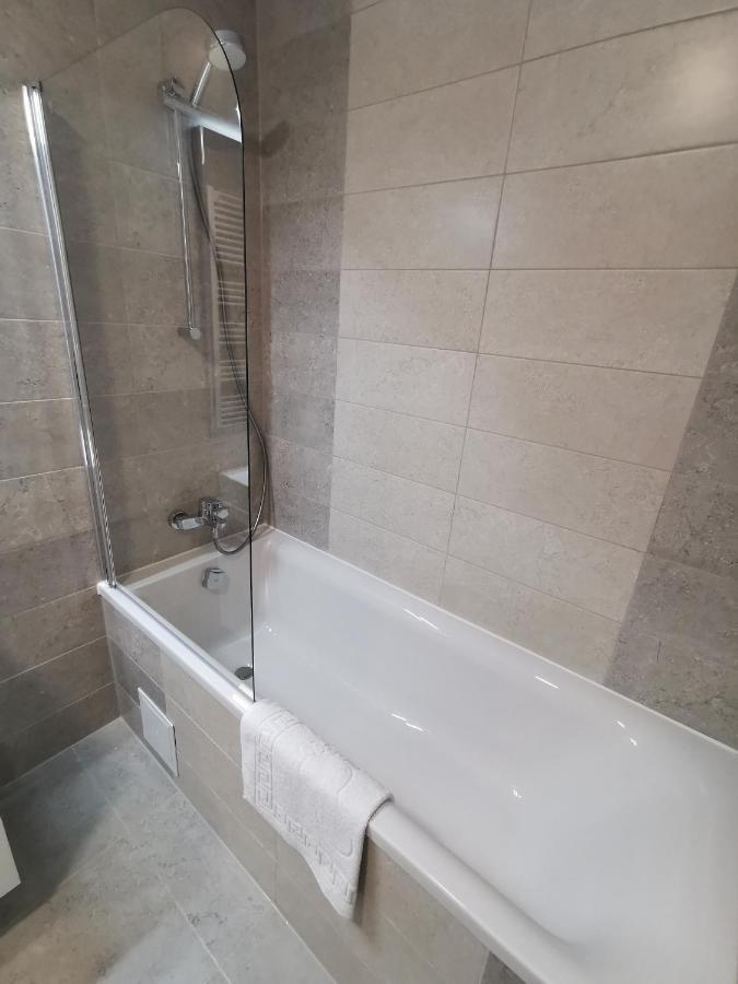 Kronbed Apartments Braşov Eksteriør bilde